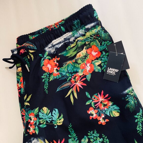 LANDS' END Men's "Volley" Swim Trunks NWT Size L - Picture 2 of 7